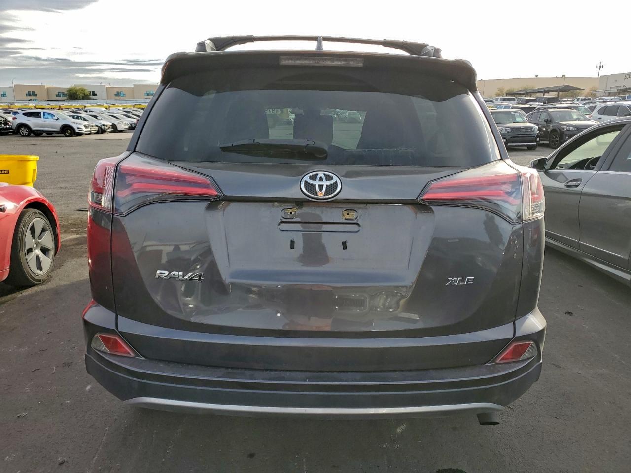 2018 TOYOTA RAV4 ADVENTURE photo 11