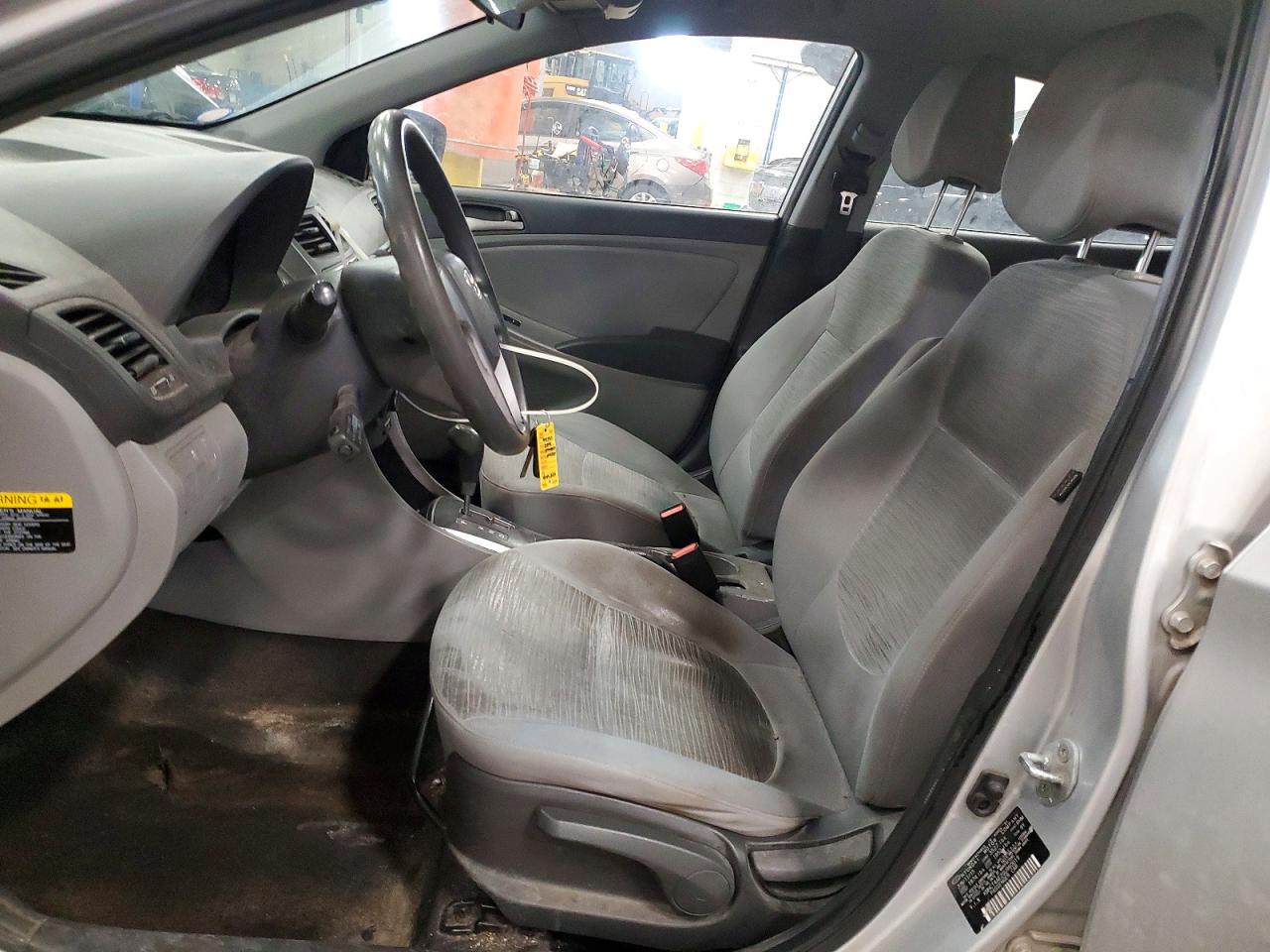 2016 HYUNDAI ACCENT SE photo 13