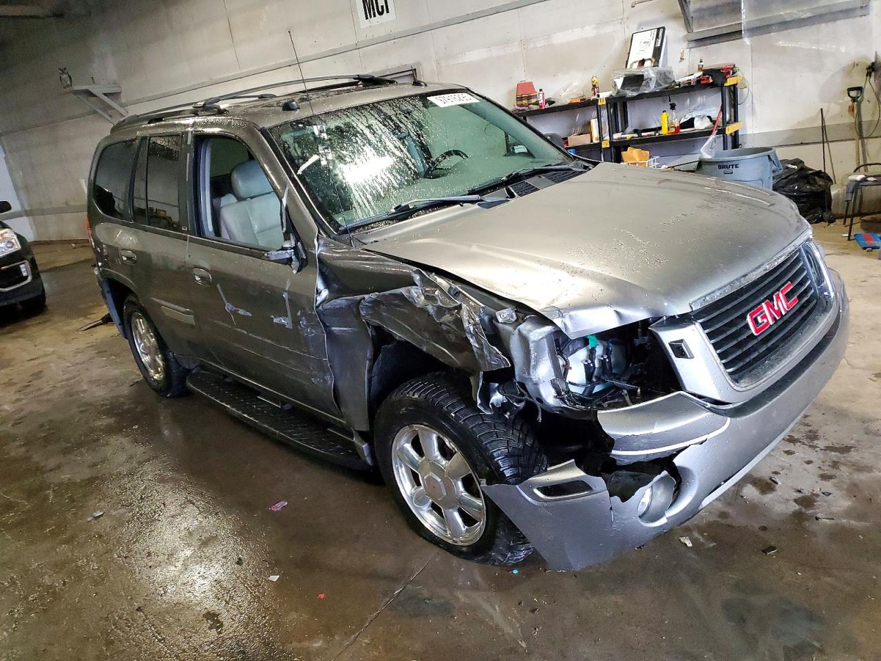 2005 GMC ENVOY photo 4