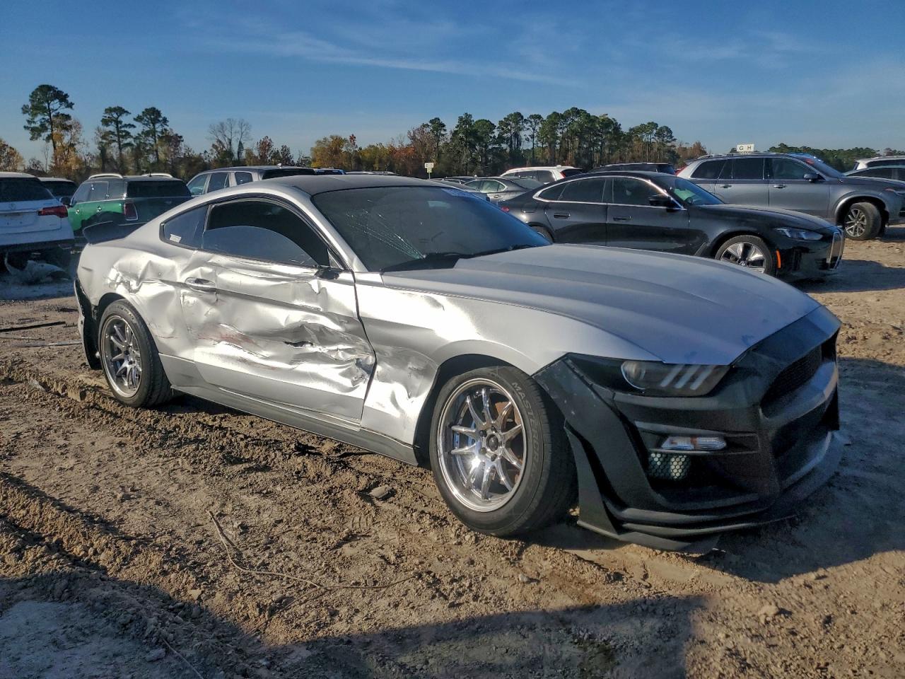 2016 FORD MUSTANG photo 7