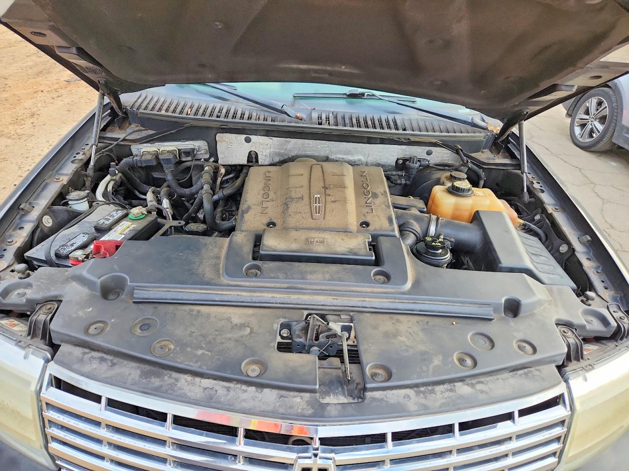 2007 LINCOLN NAVIGATOR photo 11