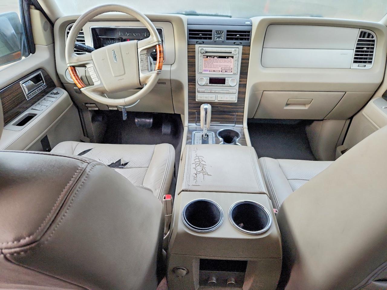 2007 LINCOLN NAVIGATOR photo 8