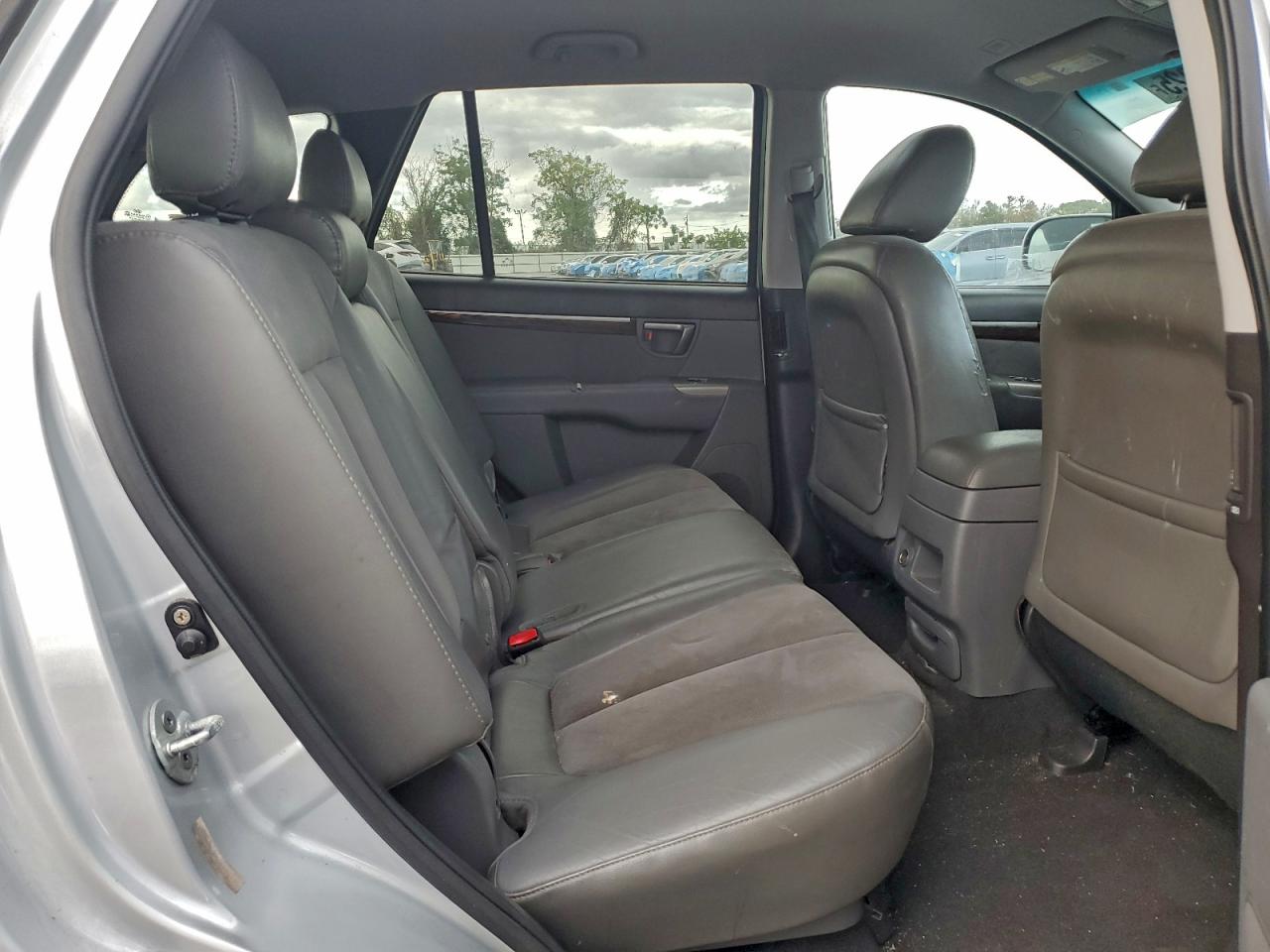 2010 HYUNDAI SANTA FE SE photo 10