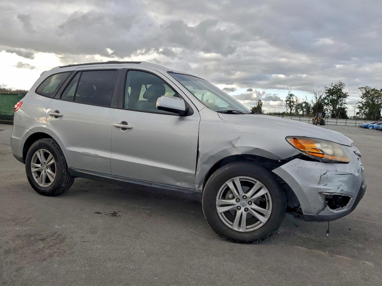 2010 HYUNDAI SANTA FE SE photo 3