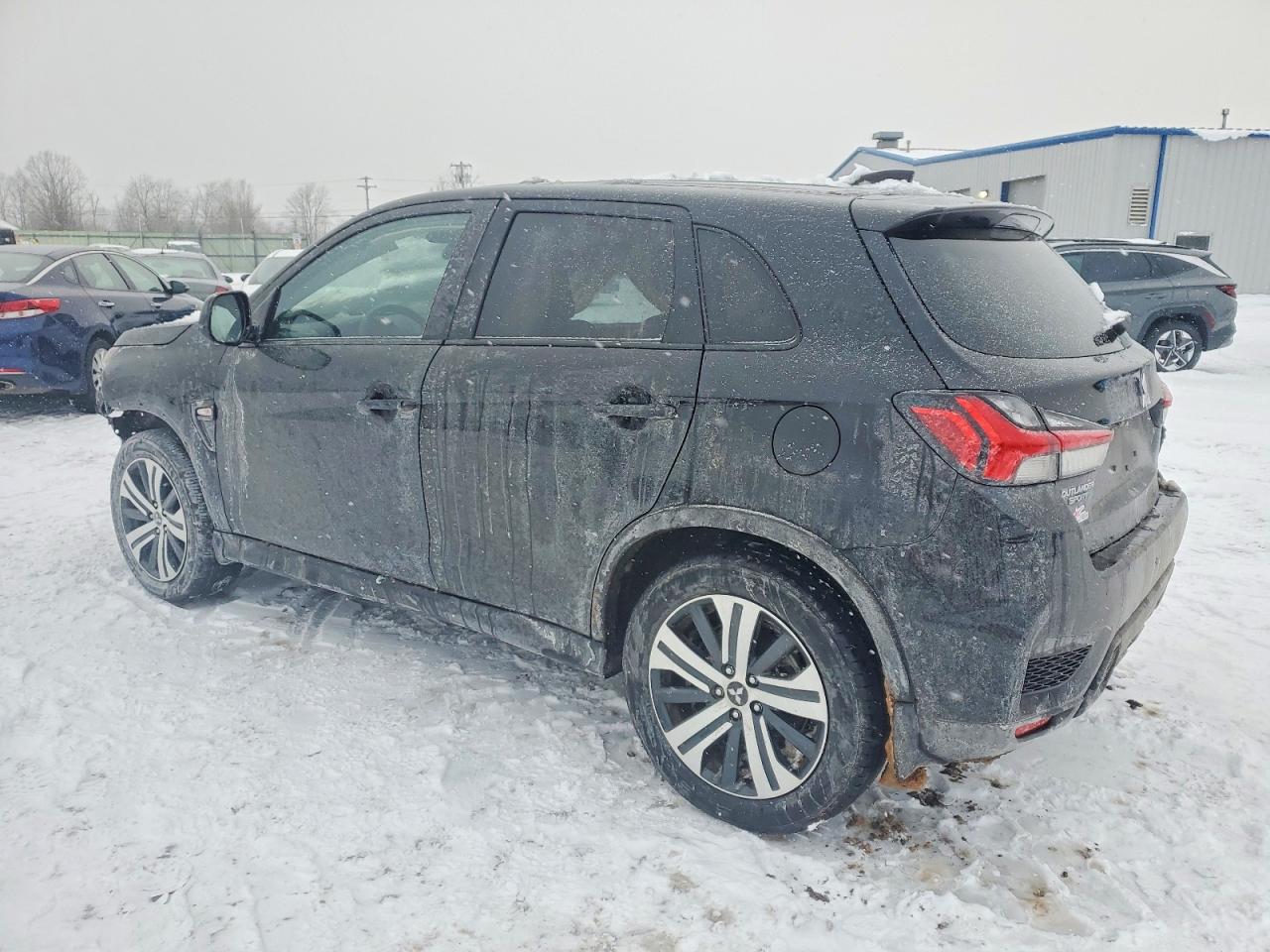 2025 MITSUBISHI OUTLANDER SPORT S photo 3