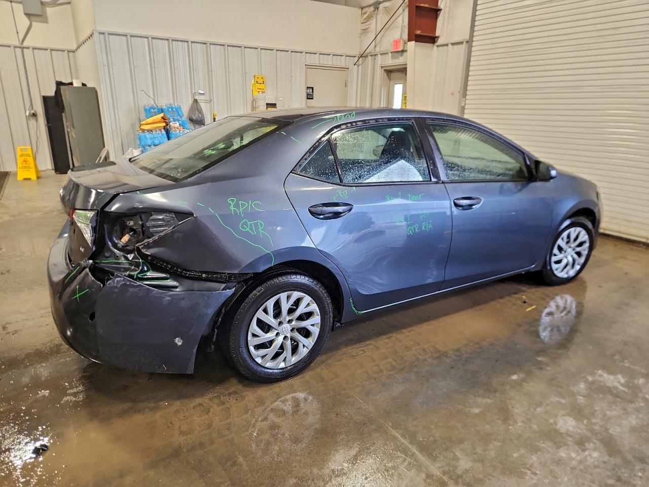 2019 TOYOTA COROLLA L photo 5