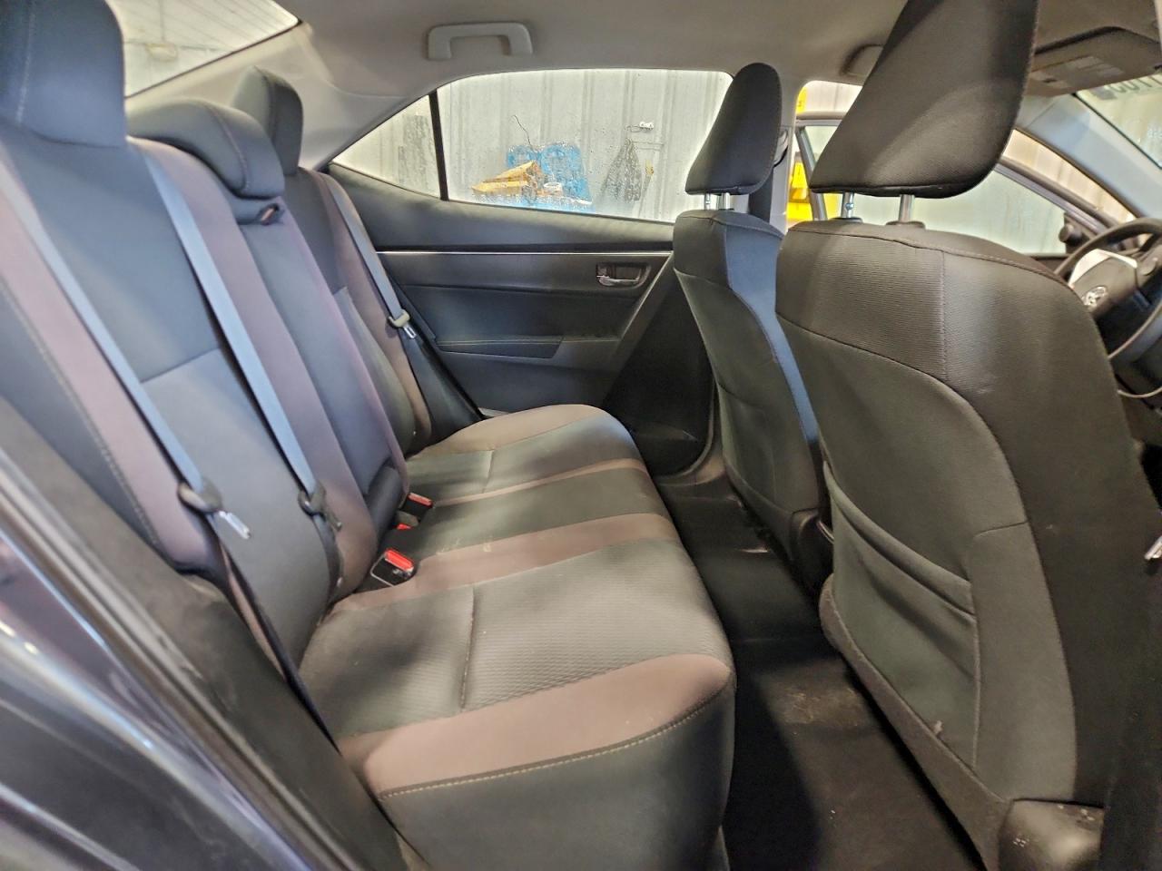 2019 TOYOTA COROLLA L photo 19