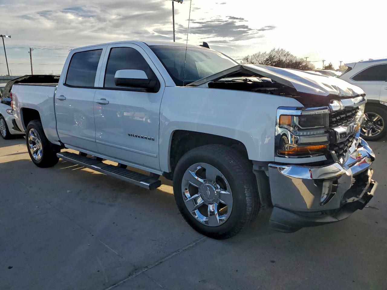 2018 CHEVROLET SILVERADO C1500 LT photo 10