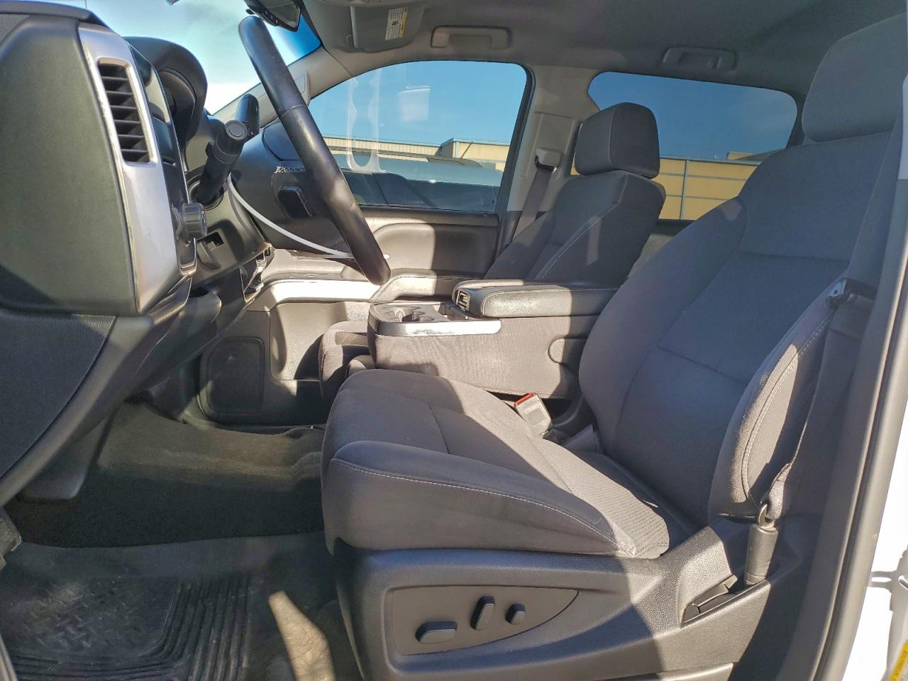 2018 CHEVROLET SILVERADO C1500 LT photo 19