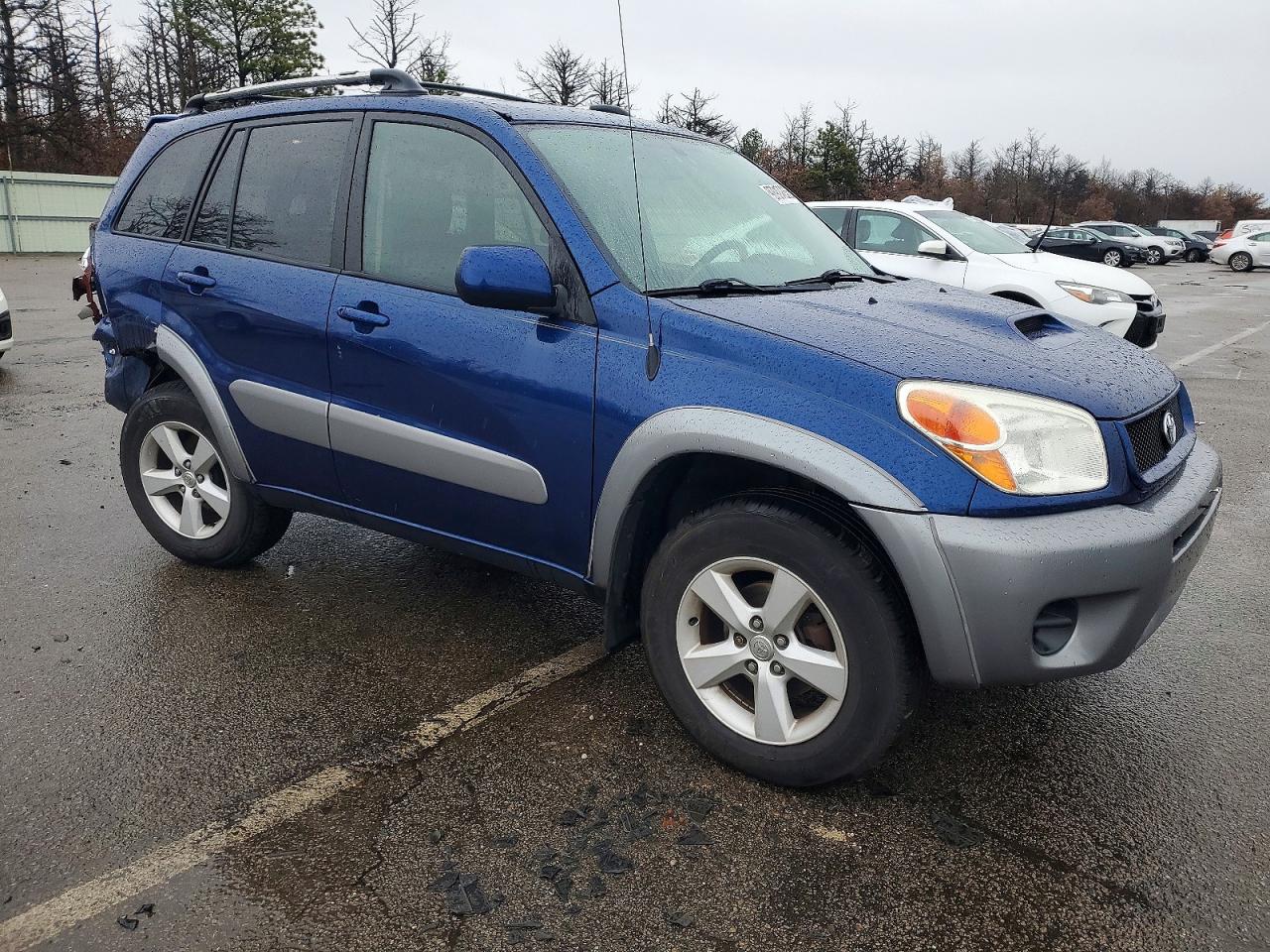 2005 TOYOTA RAV4 photo 10