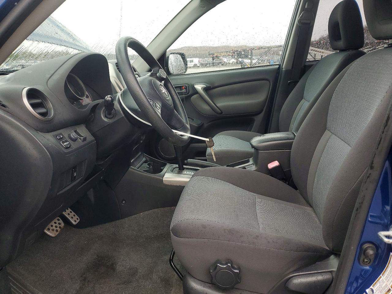 2005 TOYOTA RAV4 photo 19