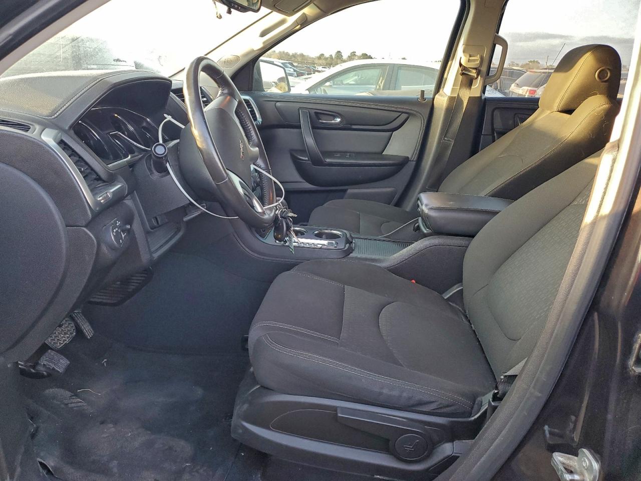 2016 GMC ACADIA SLE photo 25