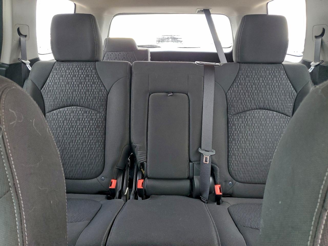 2016 GMC ACADIA SLE photo 37