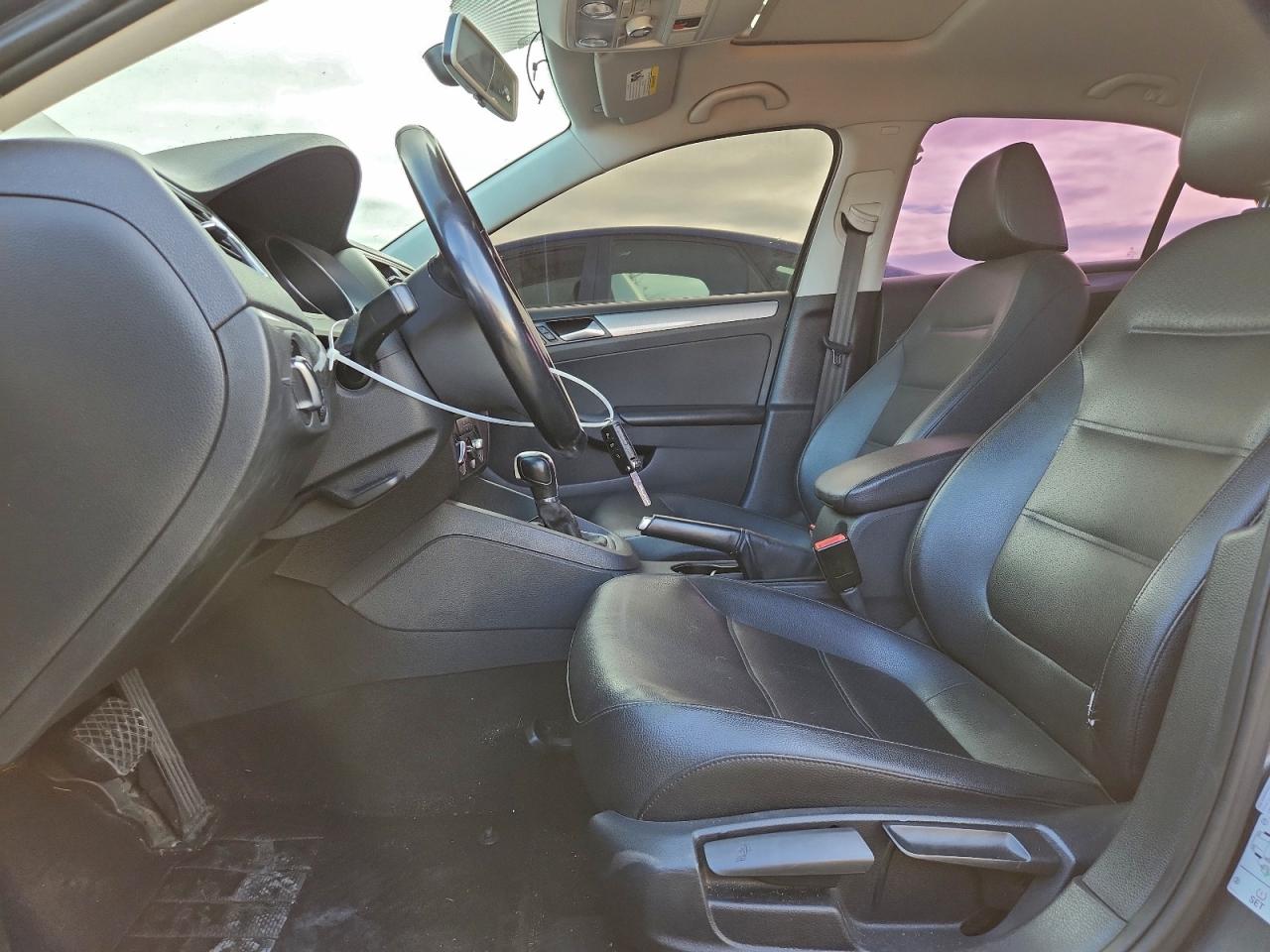 2017 VOLKSWAGEN JETTA SE photo 13