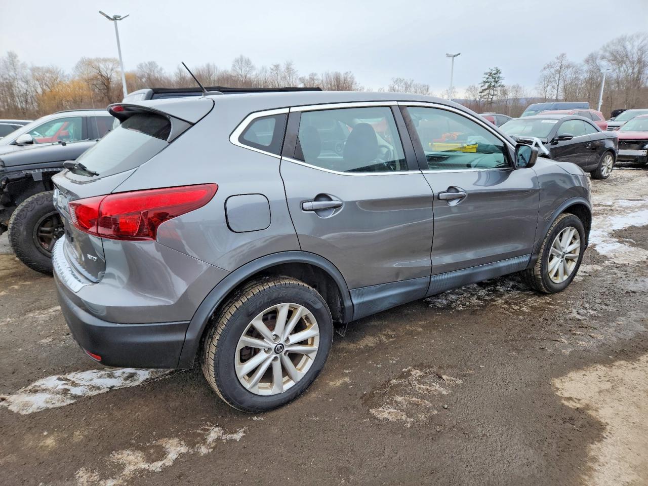 2019 NISSAN ROGUE SPORT S photo 5