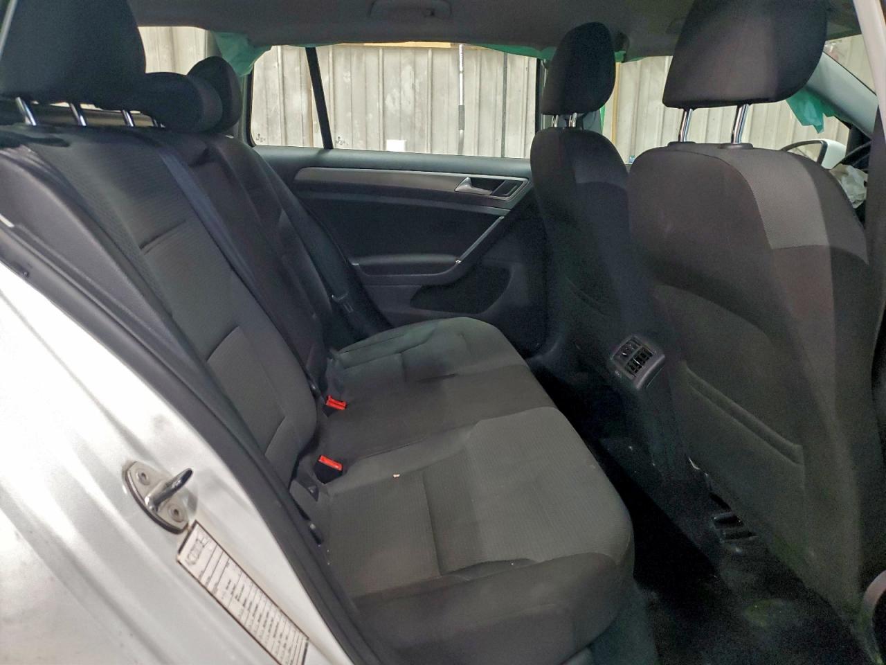 2016 VOLKSWAGEN GOLF SPORTWAGEN S photo 31