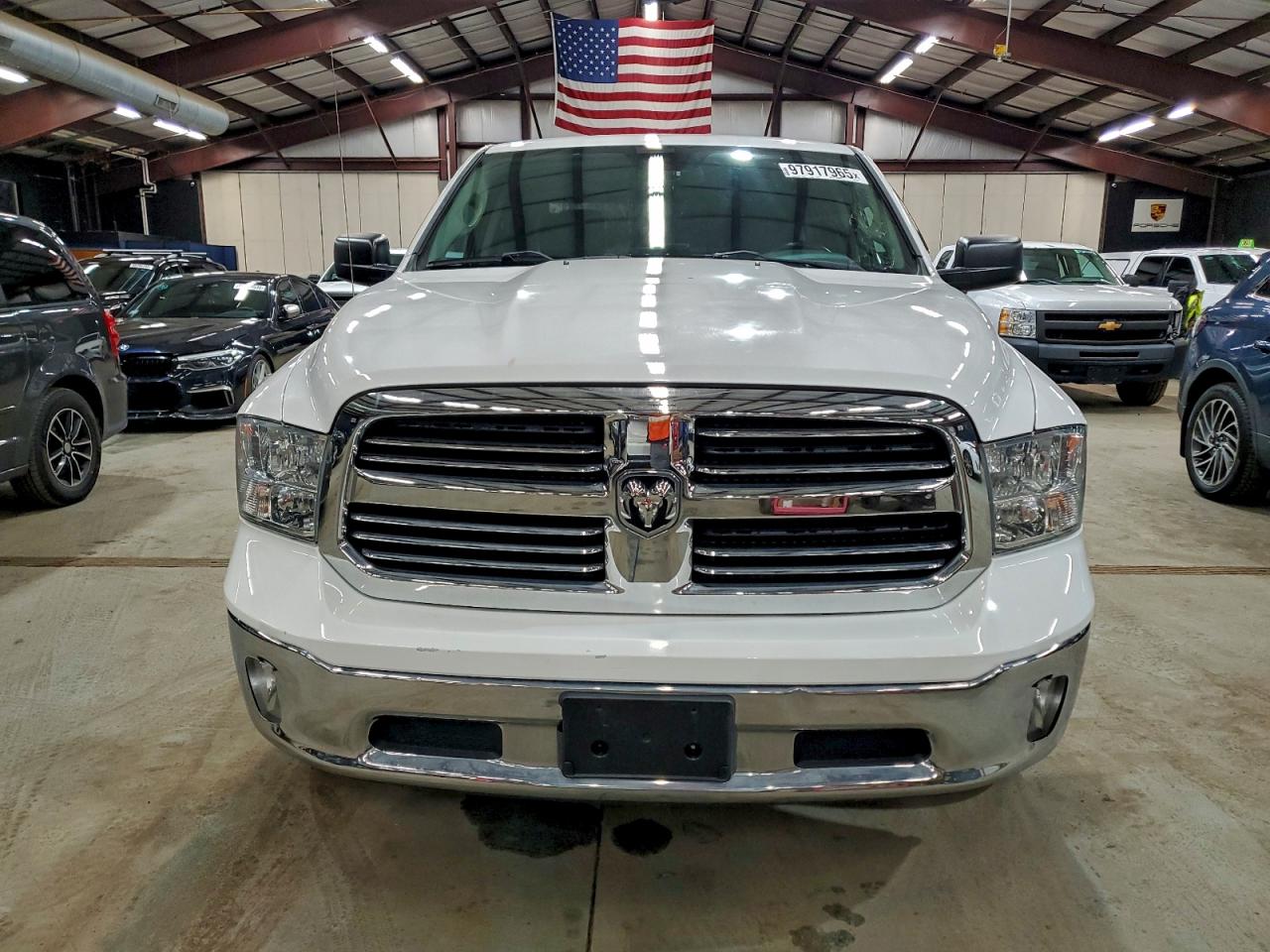 2013 RAM 1500 SLT photo 17