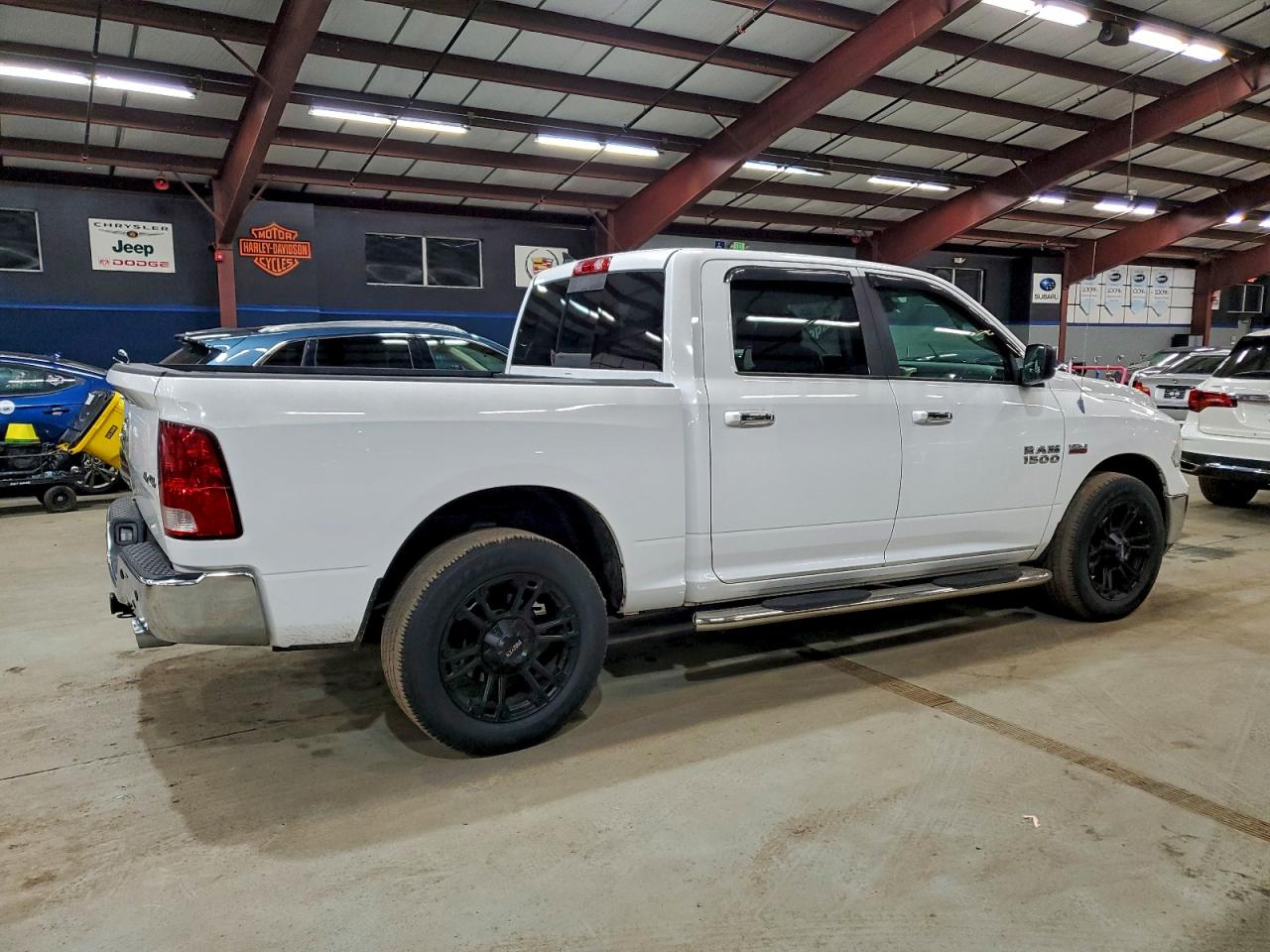 2013 RAM 1500 SLT photo 9