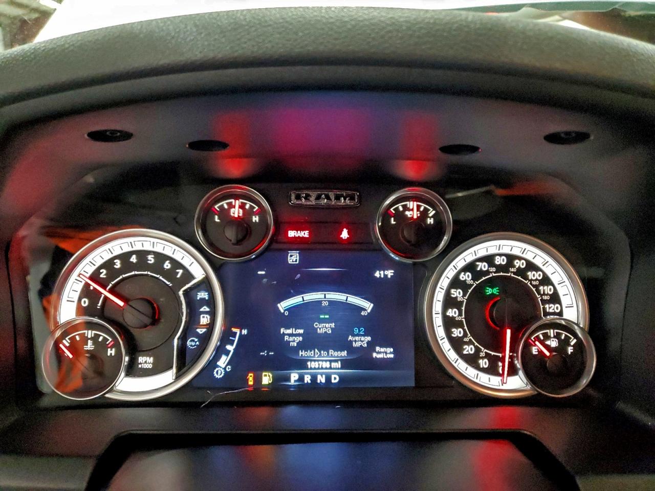 2013 RAM 1500 SLT photo 33