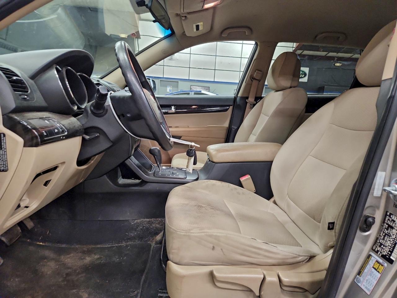2013 KIA SORENTO LX photo 19
