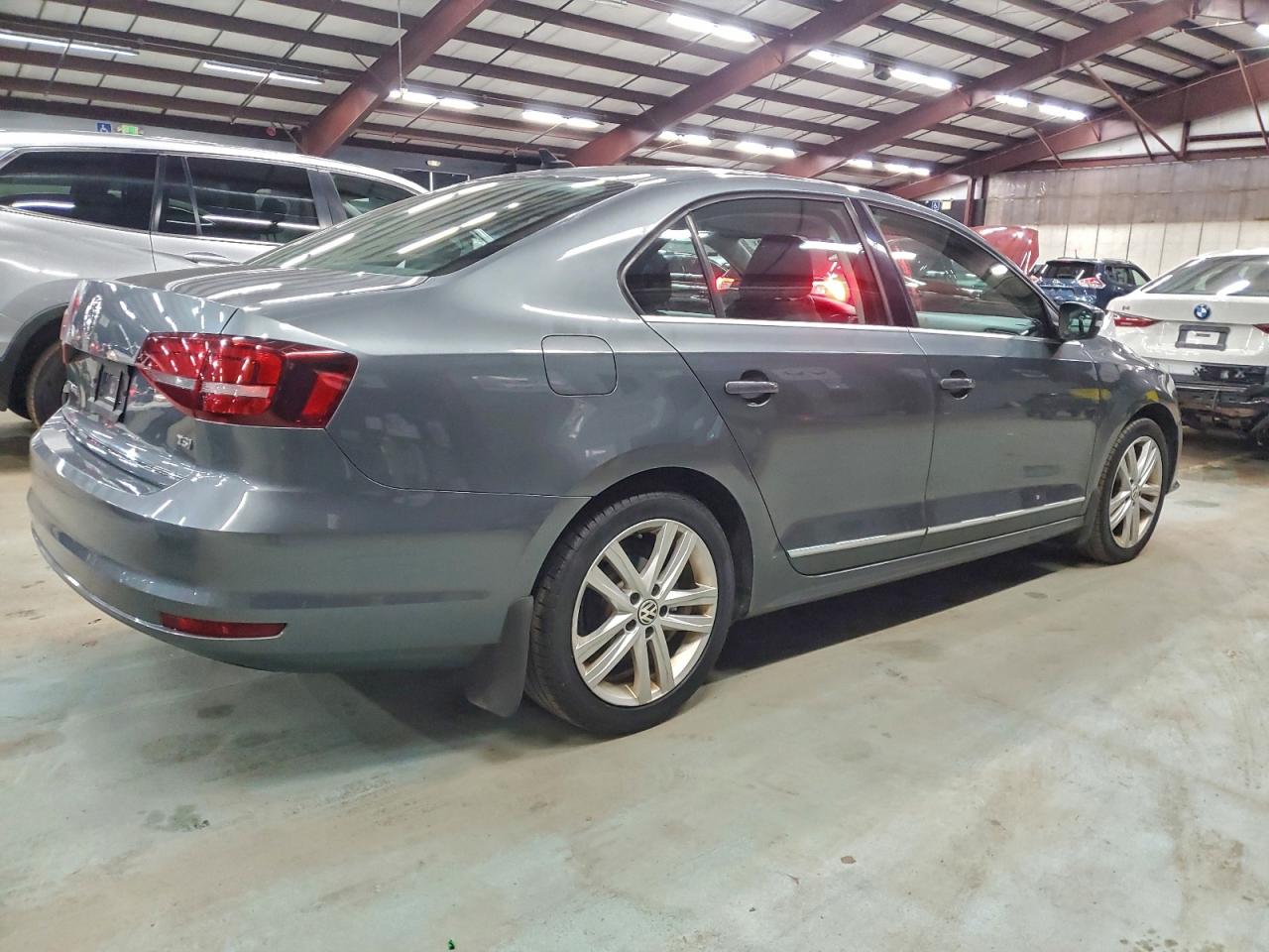 2017 VOLKSWAGEN JETTA SEL photo 5