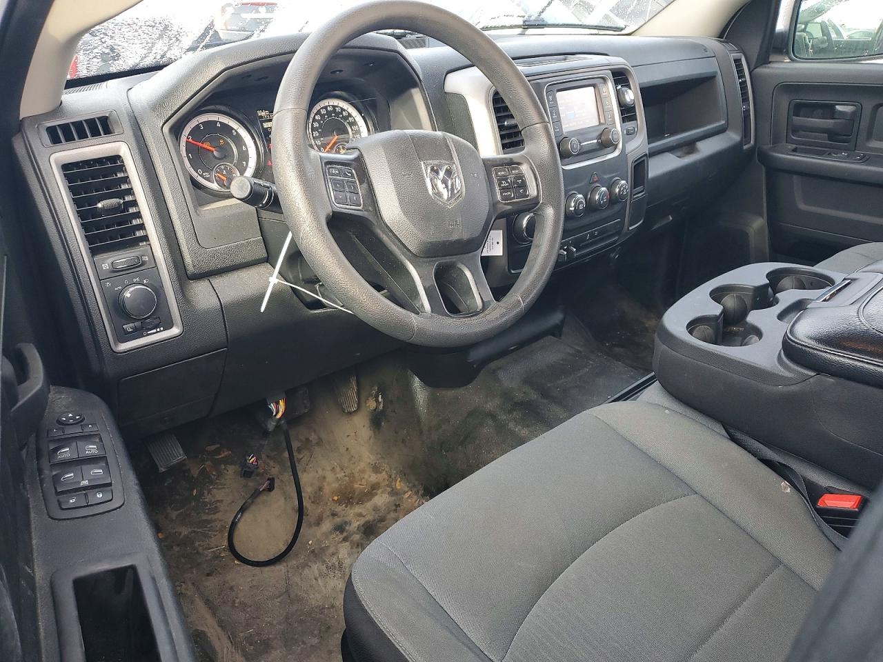 2023 RAM 1500 CLASSIC TRADESMAN photo 22
