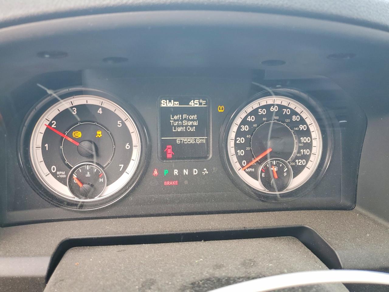 2023 RAM 1500 CLASSIC TRADESMAN photo 25