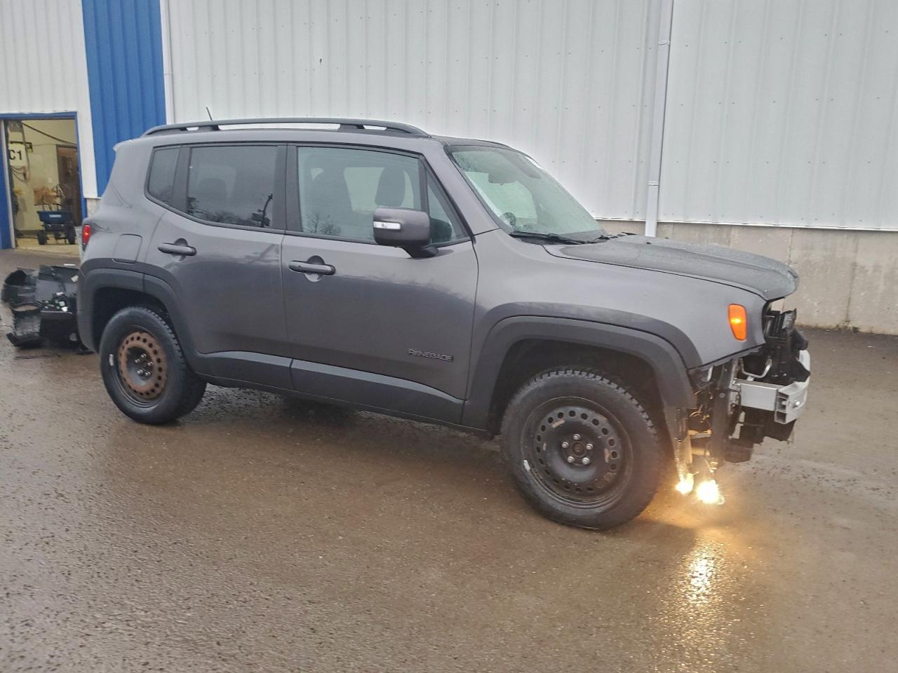 2017 JEEP RENEGADE LATITUDE photo 10