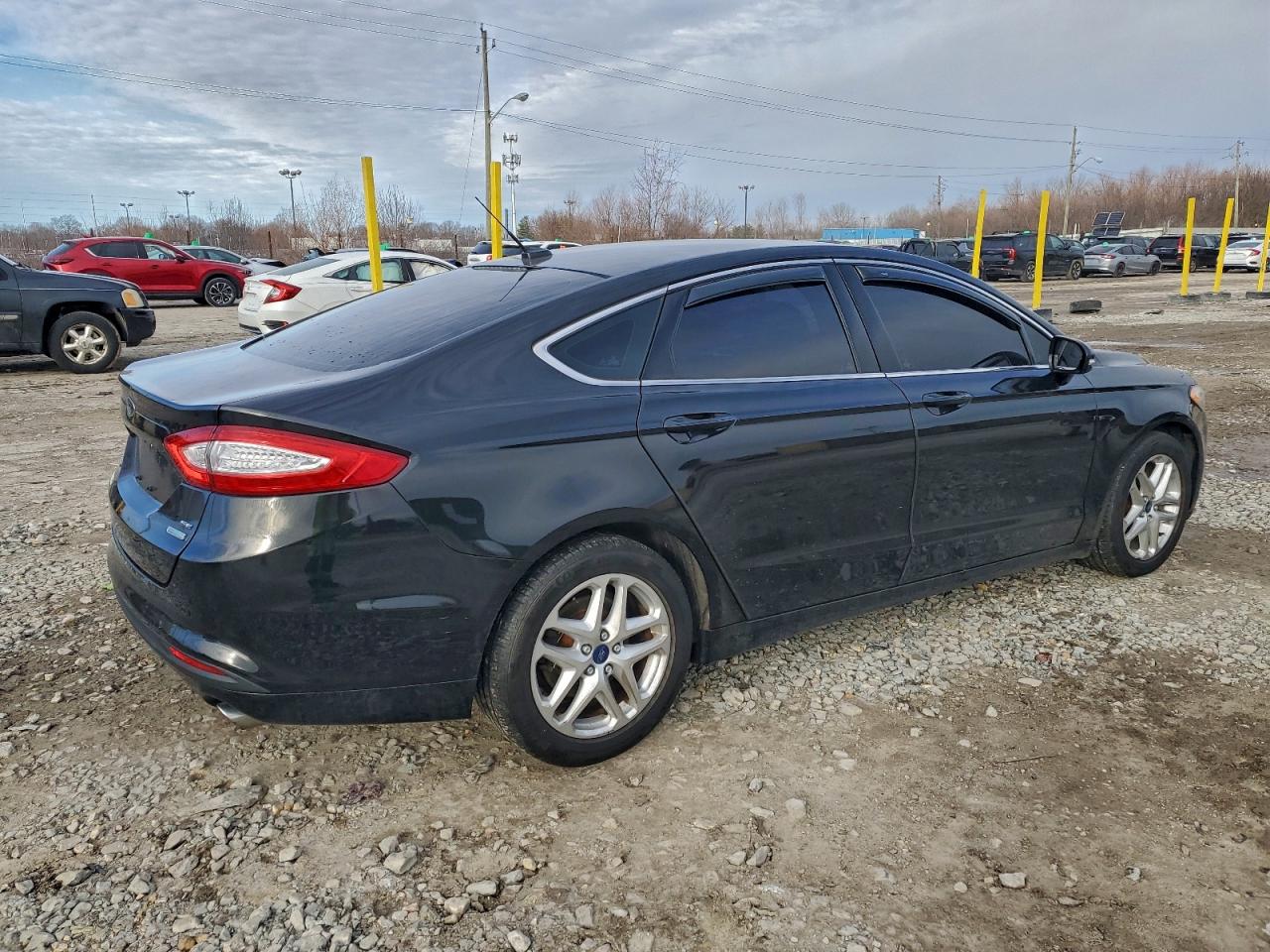 2015 FORD FUSION SE photo 3
