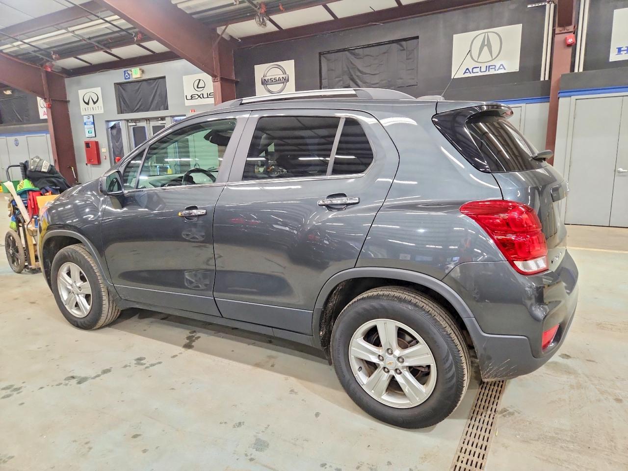 2018 CHEVROLET TRAX 1LT photo 4