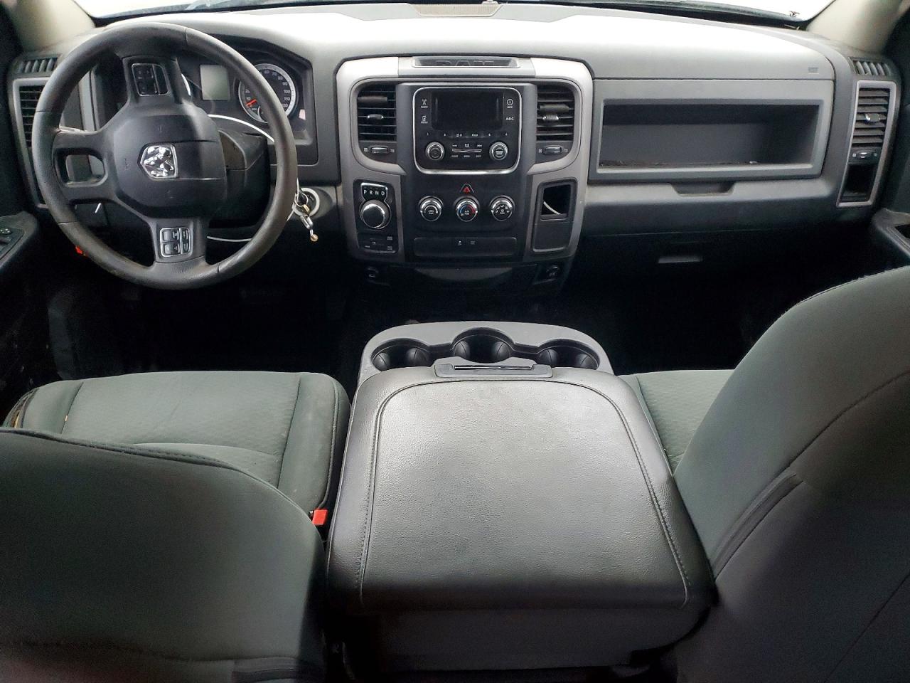 2014 RAM 1500 ST photo 22