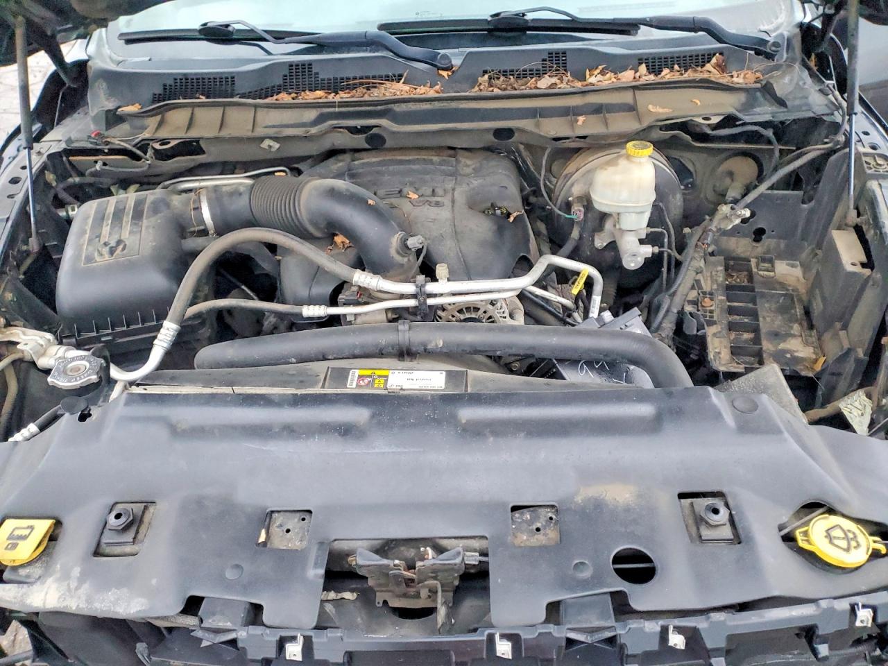 2014 RAM 1500 ST photo 31
