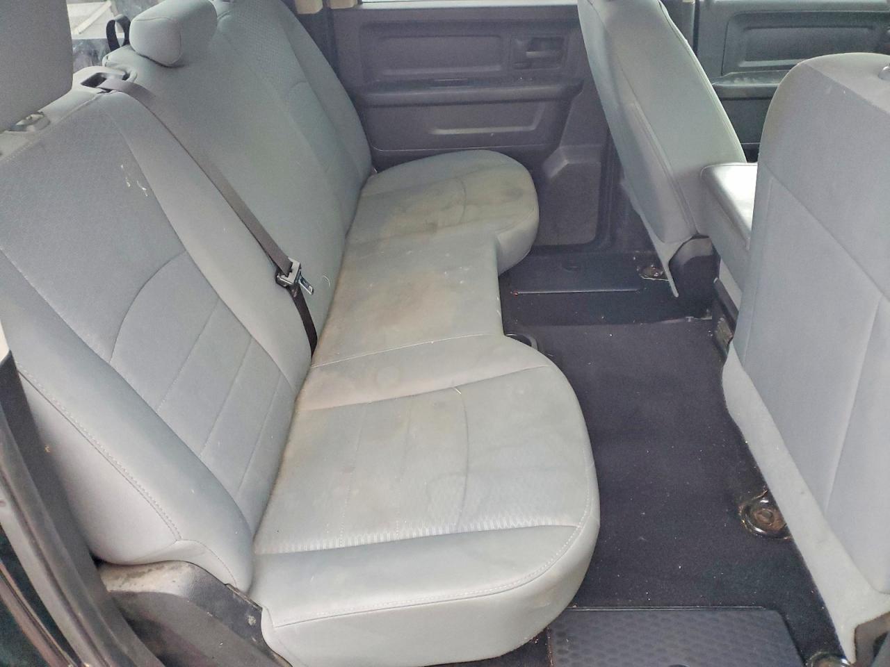 2014 RAM 1500 ST photo 28