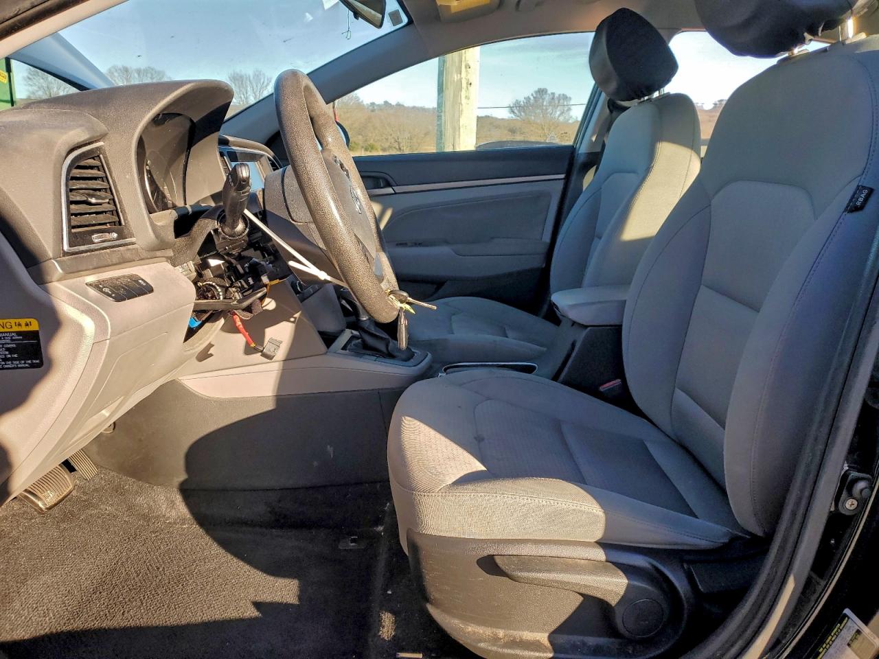 2017 HYUNDAI ELANTRA SE photo 7