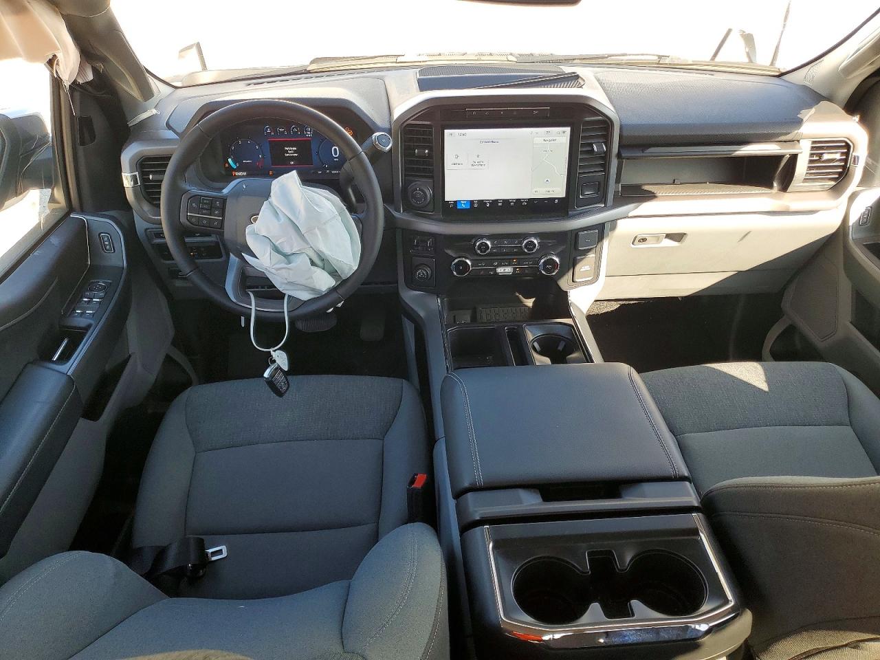 2024 FORD F150 XLT photo 15