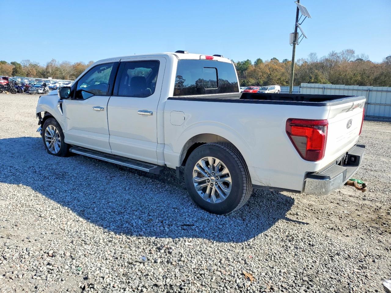 2024 FORD F150 XLT photo 3
