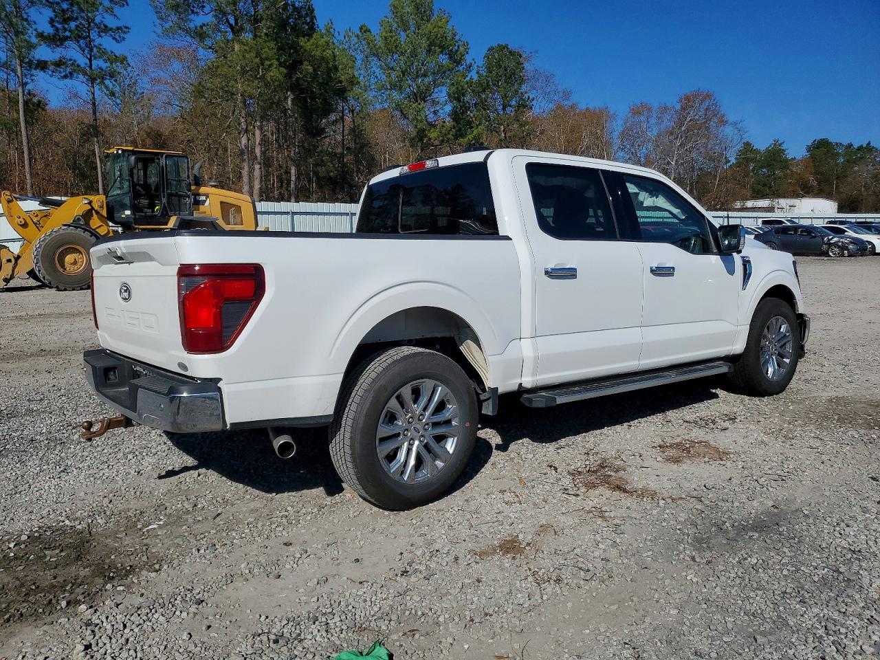 2024 FORD F150 XLT photo 5