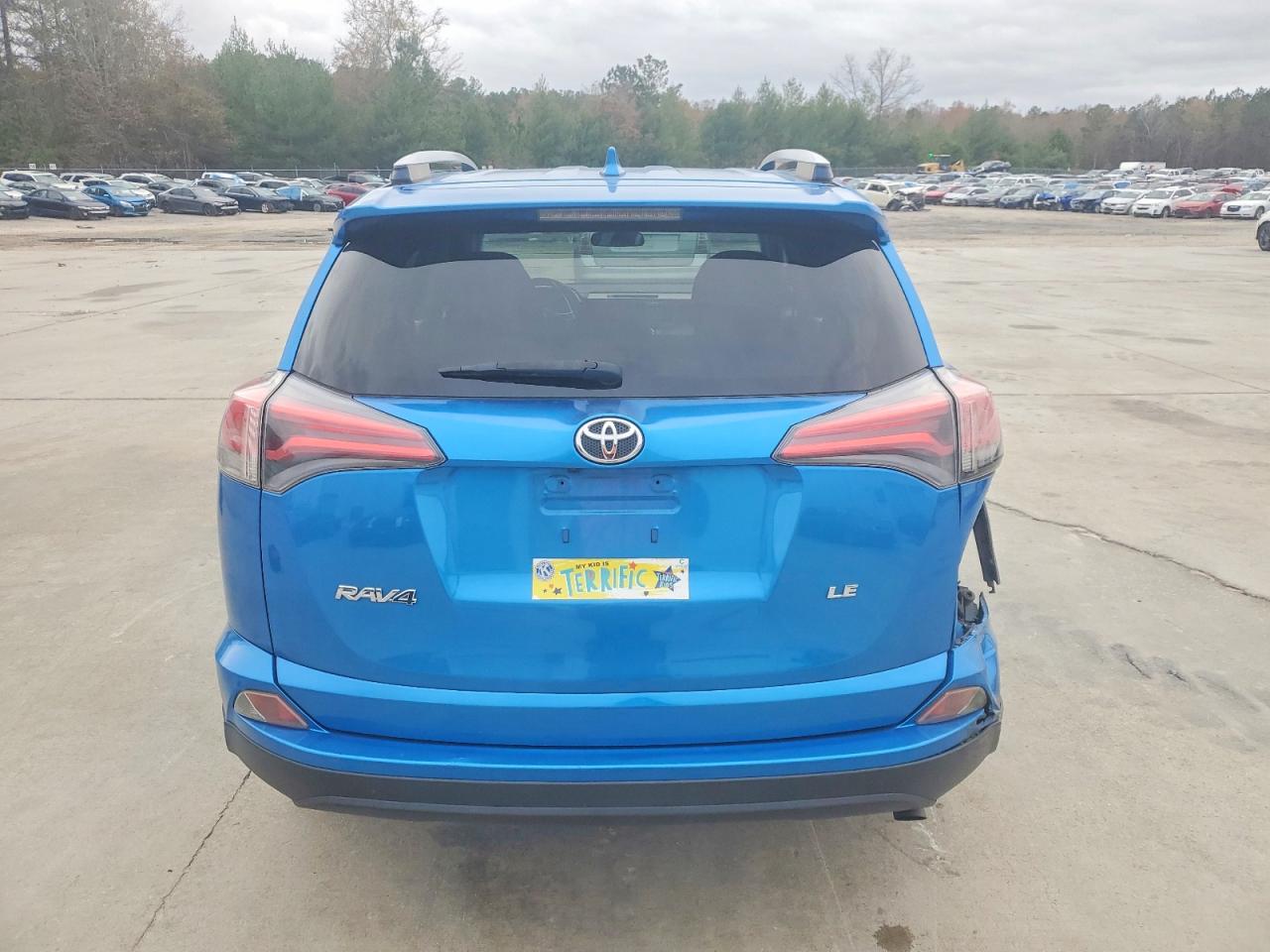 2016 TOYOTA RAV4 LE photo 16