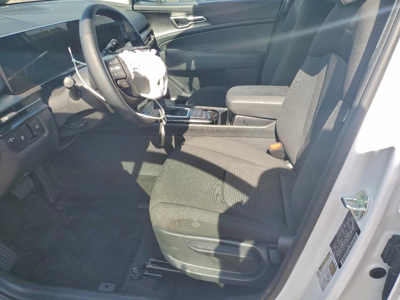 2026 KIA SPORTAGE LX photo 19