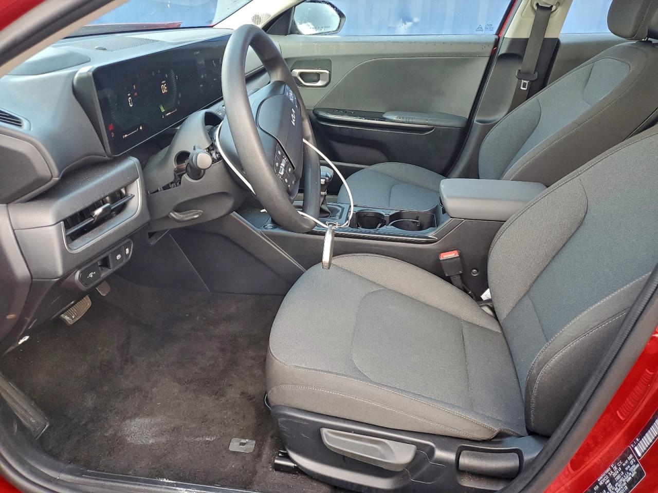 2025 KIA K4 LX photo 13
