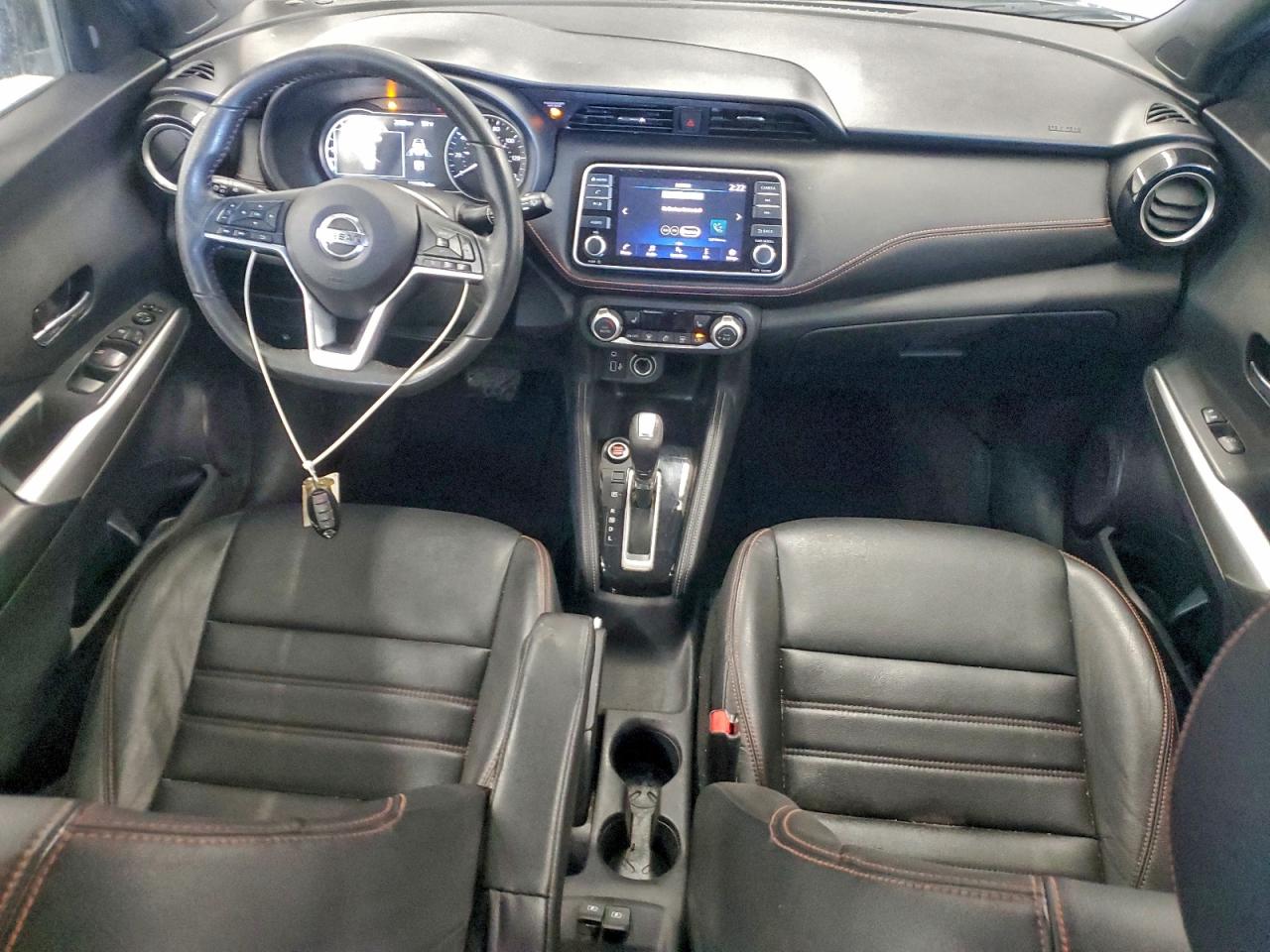 2020 NISSAN KICKS SR photo 22