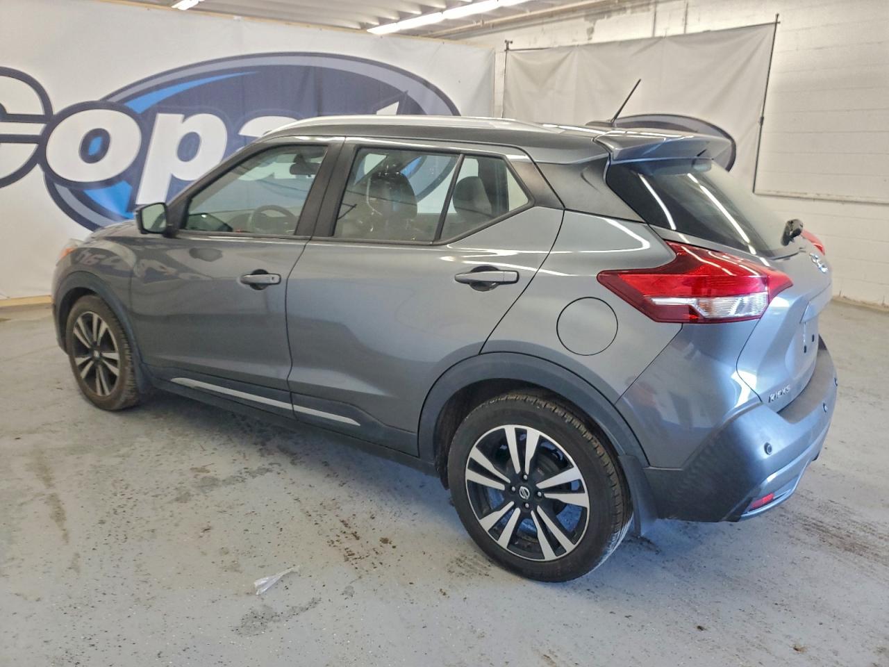 2020 NISSAN KICKS SR photo 4
