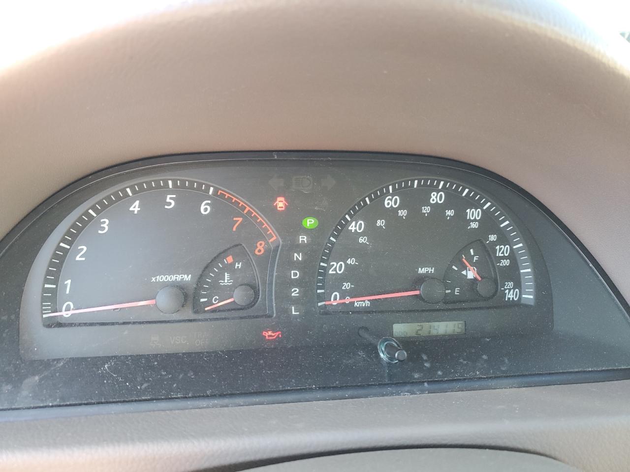 2002 TOYOTA CAMRY LE photo 9
