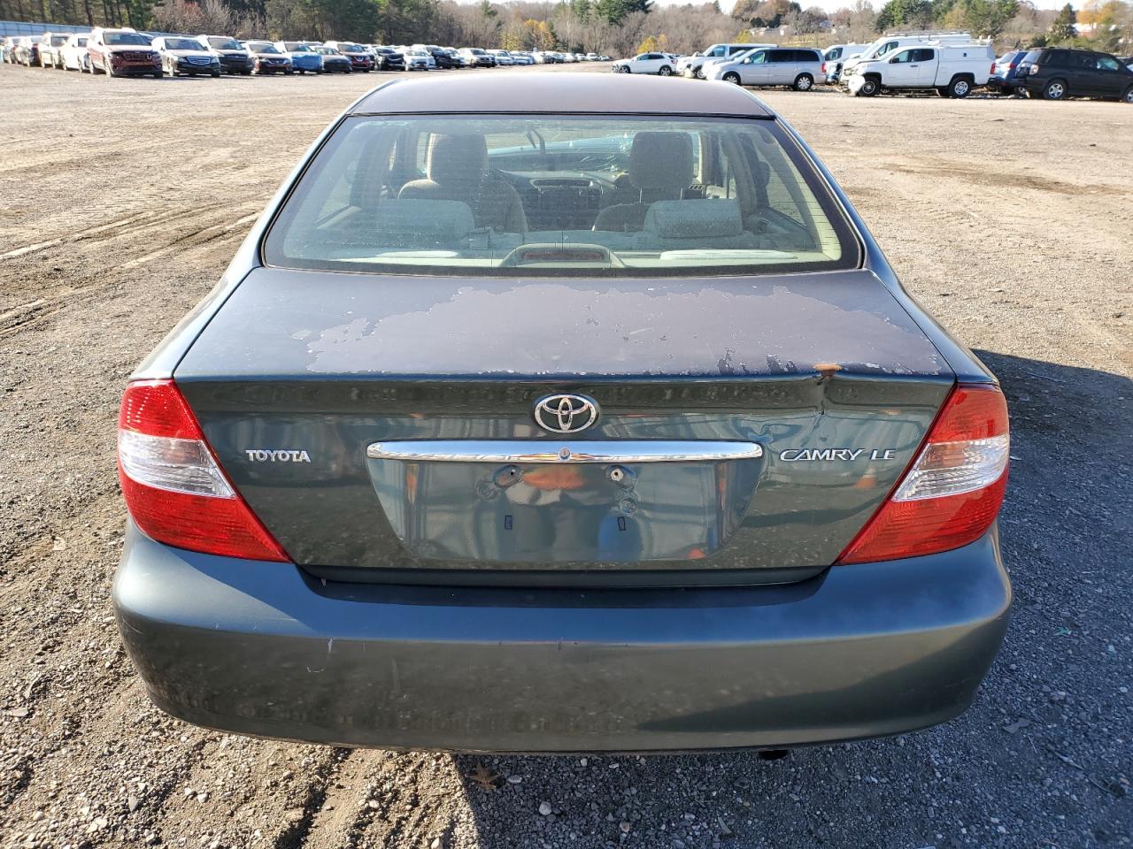2002 TOYOTA CAMRY LE photo 6