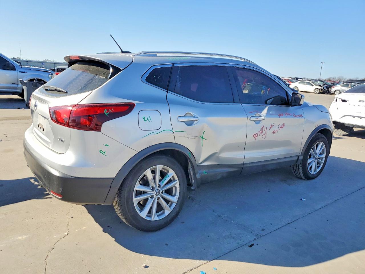 2019 NISSAN ROGUE SPORT S photo 5