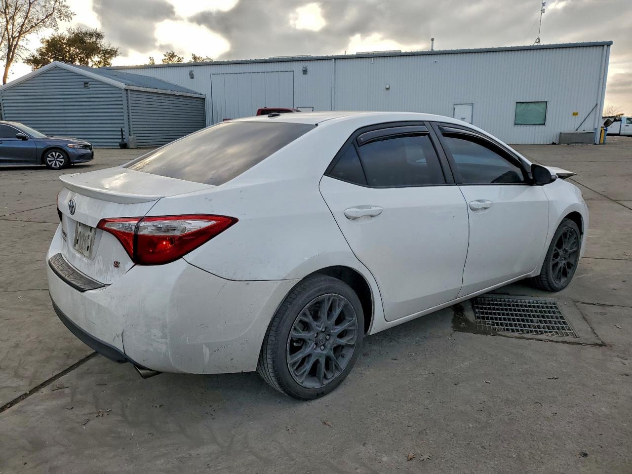 2016 TOYOTA COROLLA L photo 7