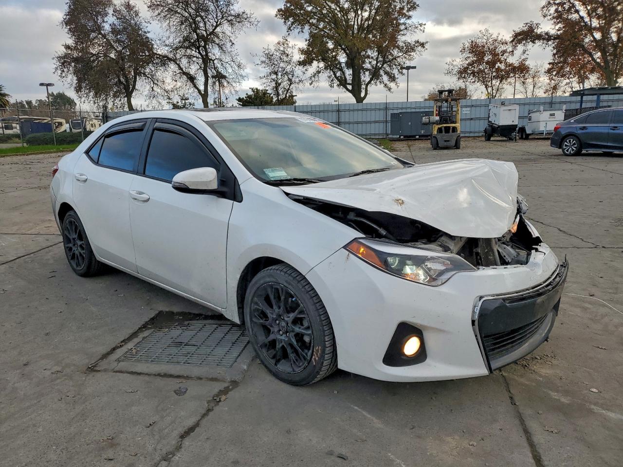 2016 TOYOTA COROLLA L photo 10