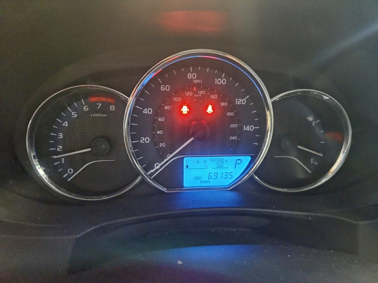 2014 TOYOTA COROLLA L photo 9