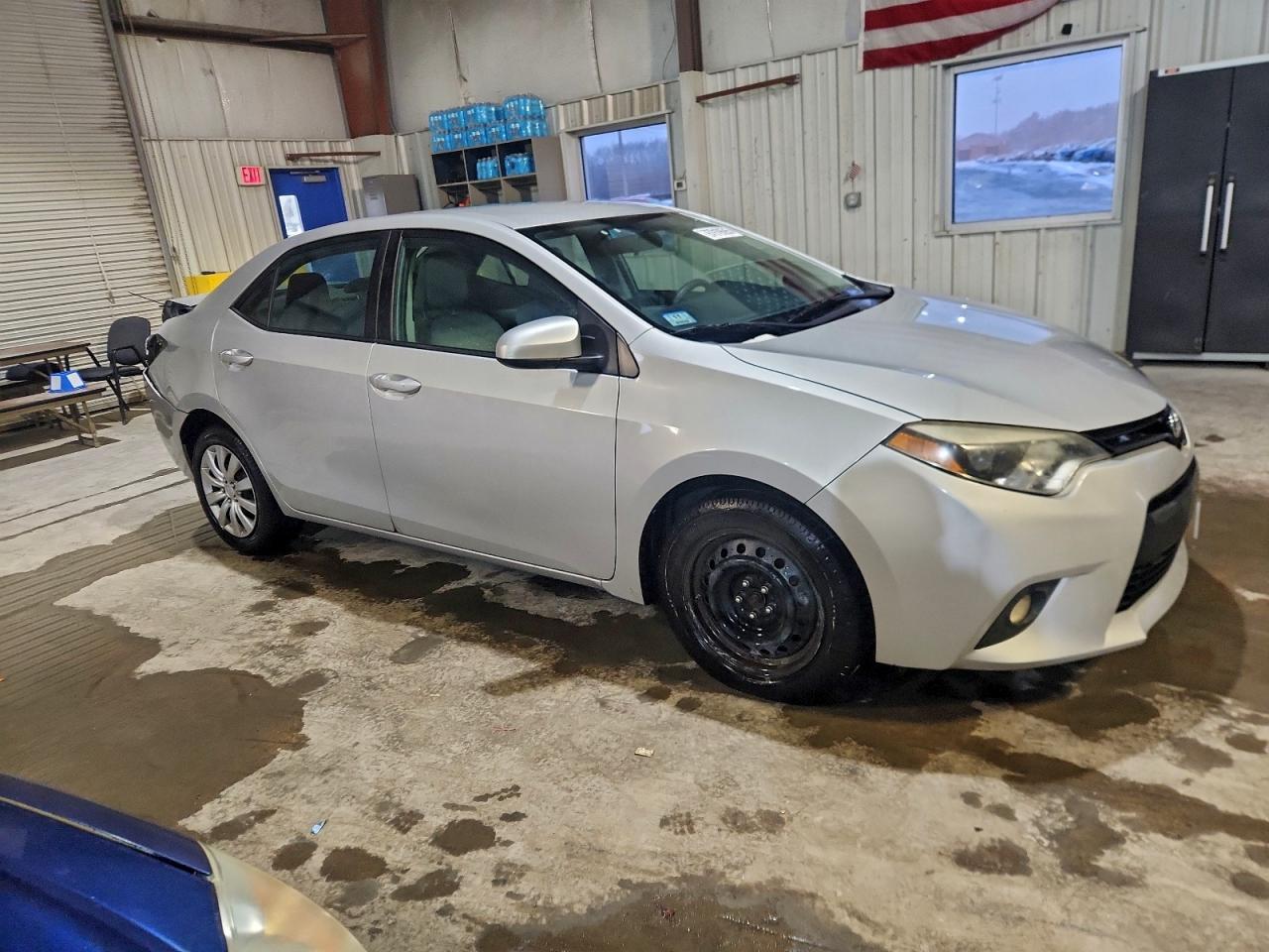 2014 TOYOTA COROLLA L photo 4