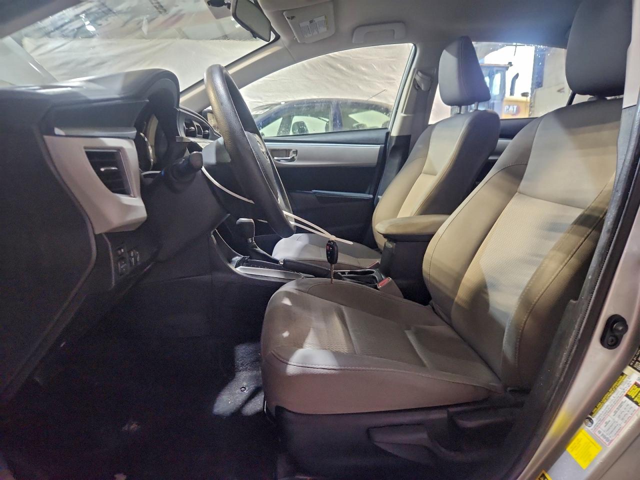 2014 TOYOTA COROLLA L photo 7